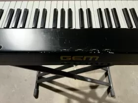 PRP6 GENERAL MUSIC Gem Piano Electric Stand #3