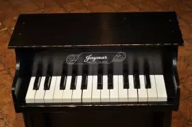 2641135 JAYMAR Upright Wooden Key Toy Piano #3